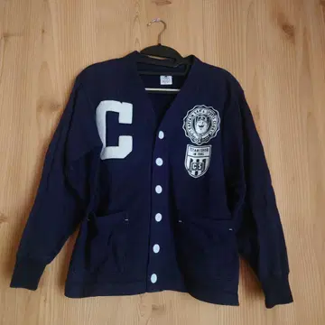 캡틴 산타 트레이닝복 소재 버튼 달린 상의 가디건