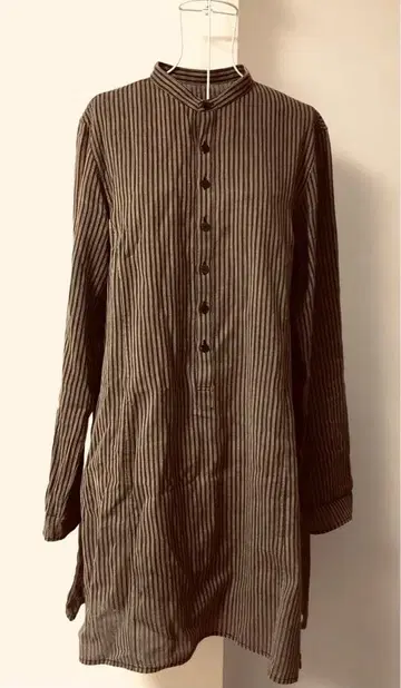 스트라이프 패턴 셔츠