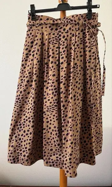 폴스미스 레오파드 무늬 스커트