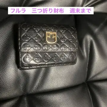 훌라 3단 폴더형 지갑 벨베데레 올 패턴 최저가