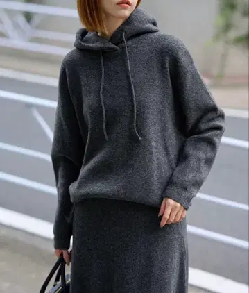 슬로브 이에나 에어리 니트 후디 차콜 그레이 니트 후드티