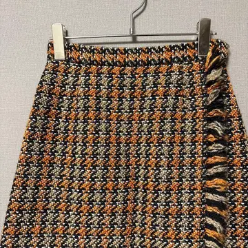 슬라이 미니스커트(S) 블랙&오렌지 랩 스커트 프린지 트위드 원단