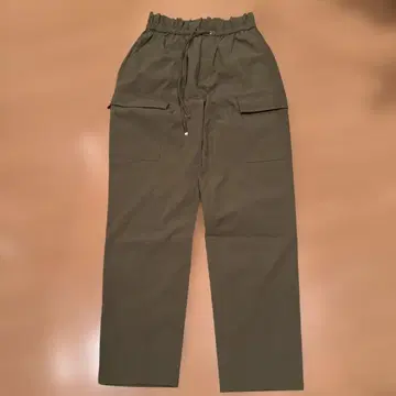 올리브색 캐주얼 팬츠 사이즈 0