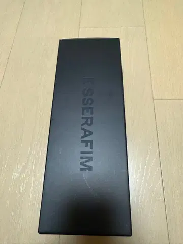 LESSERAFIM 응원봉