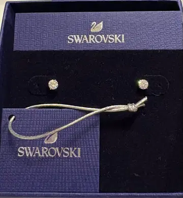 Swarovski 크리스탈 스터드 귀걸이 다이아몬드를 넘어서는 빛남