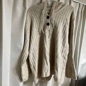 후드 부착 니트