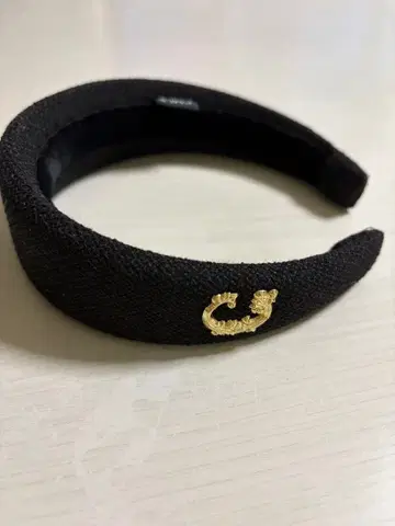 CA4LA 블랙 머리띠