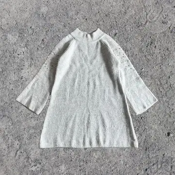 하이넥 무릎 기장 원피스 플레어 슬리브 아이보리 비즈 F 페미닌