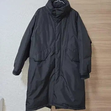 GU 블랙 롱 다운 코트