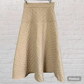 10499 FRIFUL 퀼팅 롱 플레어 스커트 M 베이지 구제 의류
