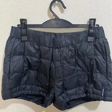 HELLY HANSEN 헬리한센 다운 숏팬츠 M