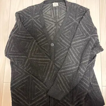 Revo. 기하학 패턴 가디건 그레이