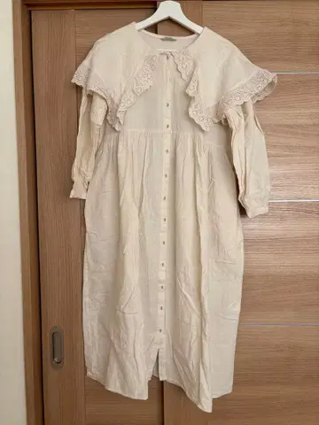 Samansa Mos2 / 케이프 옷깃 레이스 원피스