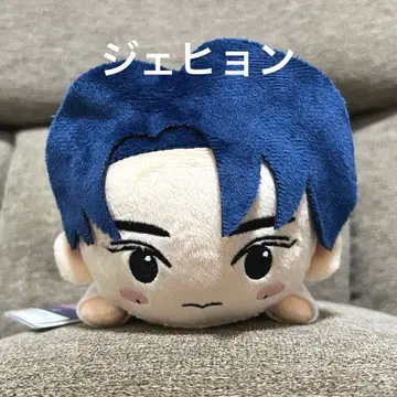 NCT ccomaz 누워있는 봉제 인형 재현