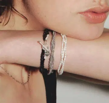 les bon bon noir emotion 팔찌