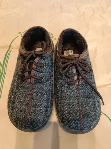 해리스 트위드 내 보아 신발 그레이 계열