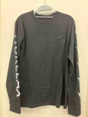 우노피우노우과레토레 릴랙스 그라데이션 프린트 롱T셔츠