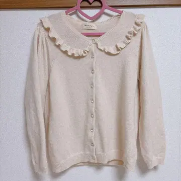 프랑슈리페 프릴 칼라 가디건