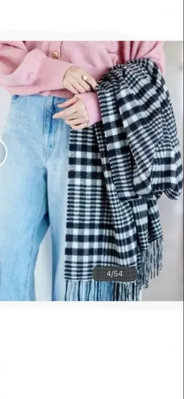 저널 스탠다드 캐시미어 스톨 화이트 블랙 계열