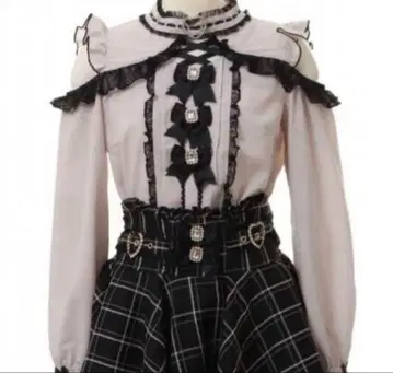 LIZLISA 3개 리본 하트 초커 블라우스 블랙 핑크