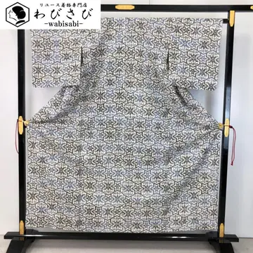 단일 코몬 형염 육각형에 꽃+덩굴 패턴 호분색 크레이프 원단 K-4808