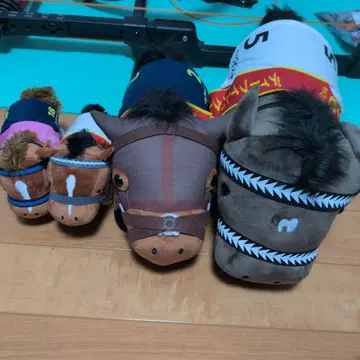 서러브레드 컬렉션 봉제 인형 세트