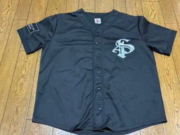 사쿠라자카46 4주년 기념 버튼업 셔츠