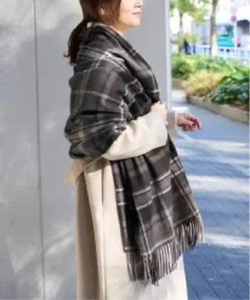 저널 스탠다드 캐시미어 스톨