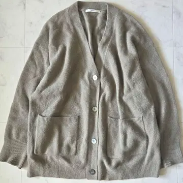 랄루타 LARUTA FOX 혼방 V넥 가디건 모카 브라운 폭스