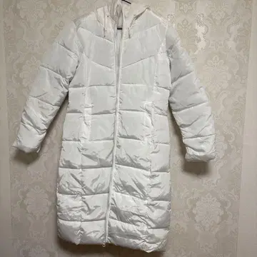 화이트 퀼팅 롱 다운 자켓