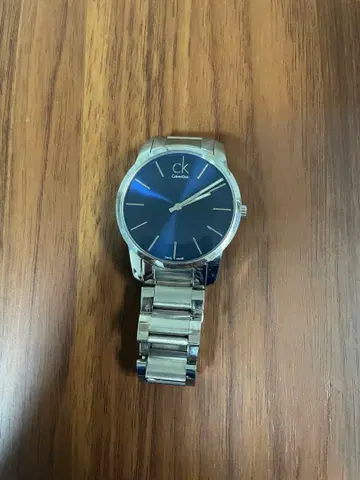 캘빈 클라인 블루 다이얼 시계