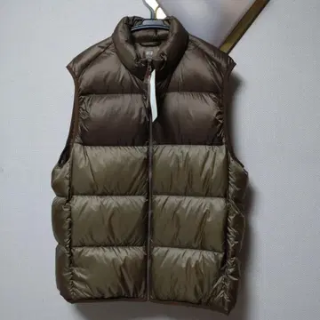 택 포함 미사용 새상품 유니클로 울트라 라이트 다운 베스트 XL