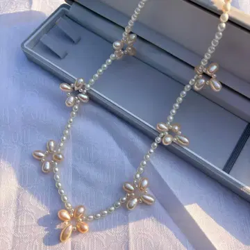 진주 디자인 목걸이 광택