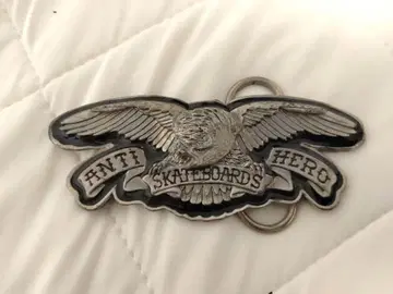 ANTI HERO 벨트 버클 메탈제