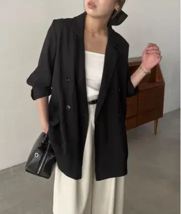 새상품 CAPRICIEUX LE'MAGE 라이트 테일러드 자켓