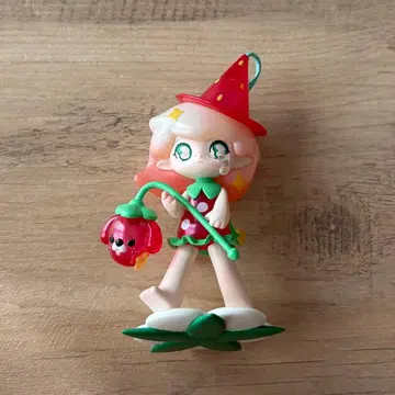 popmart azura 딸기 SpringFantasy