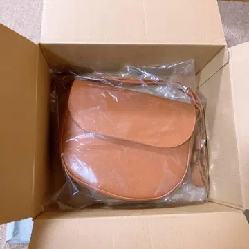 미사용 새상품 사만사 모스모스 라운드 숄더백 브라운