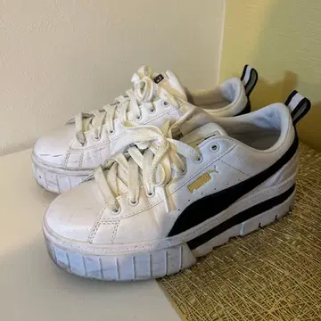 PUMA 플랫폼 스니커즈 화이트/블랙 통굽