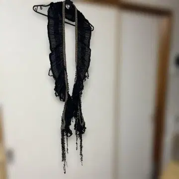 OZZ ANGELO 레이스 롱 스톨 블랙에 금 레이스