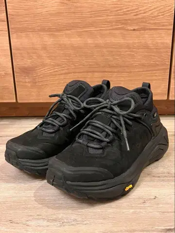 [ 거의 미사용 ] HOKA KAHA 3 LOW GTX 블랙