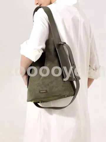 Songmont 올리브 그린 스웨이드 숄더백
