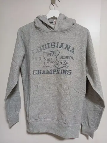 CHESWICK 후드 부착 트레이닝복 M 사이즈