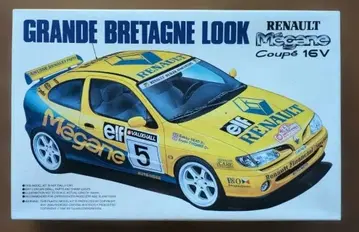 후지미 1/24 르노 메간 쿠페 16V