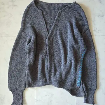 스도크 soduk 슬릿 니트 가디건 비대칭 그레이