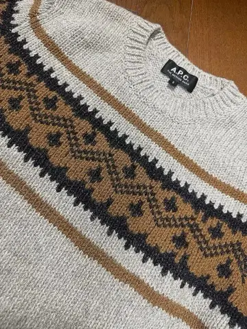 새상품급 A.P.C. 페어아일 패턴 스웨터 S 사이즈 2021AW