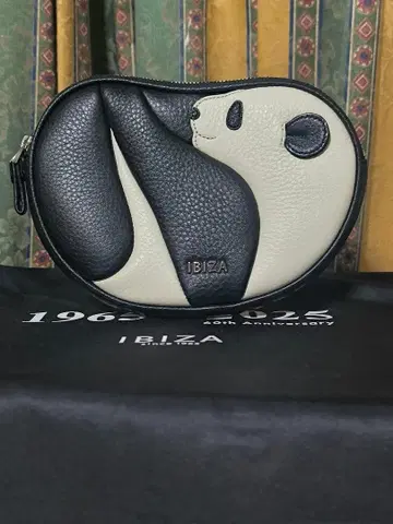 새상품급! IBIZA 아니마다 팬더 미니백 (파우치)