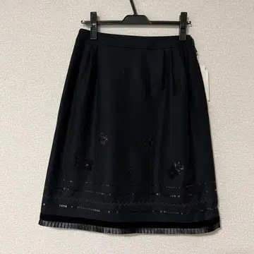 엠즈 그레이시 비즈 스팽글 자수 블랙 미디 스커트 L