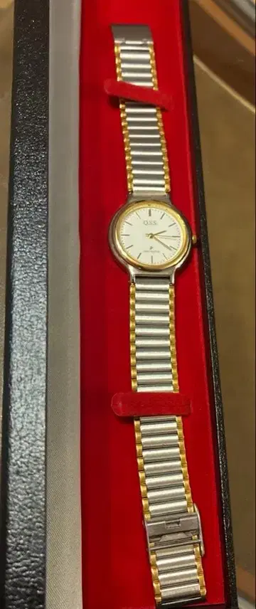 Q.S.S. 아날로그 시계 실버/골드