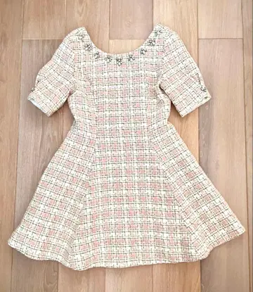 EmiriaWiz 에밀리아 위즈 트위드 원피스 비쥬 새상품