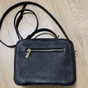 [ 새상품급 ] AULENITTI 오우렌티 가죽 숄더백 블랙